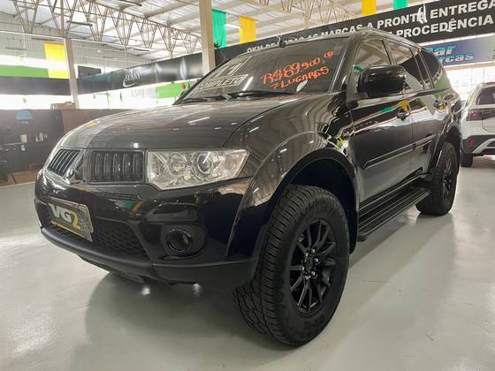 MITSUBISHI PAJERO DAKAR 3.2 HPE 4X4 7 LUGARES 16V TURBO INTERCOOLER DIESEL 4P AUTOMÁTICO MITSUBISHI PAJERO DAKAR 3.2 HPE 4X4 7 LUGARES 16V TURBO INTERCOOLER DIESEL 4P AUTOMÁTICO